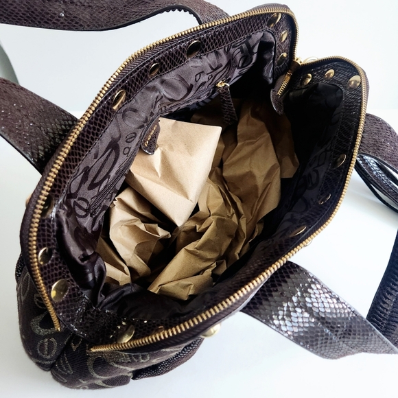Bebe Vintage Y2K Gorgeous Dark Brown Bag With Snake Accents Gold Hardware & Logo - Picture 6 of 16